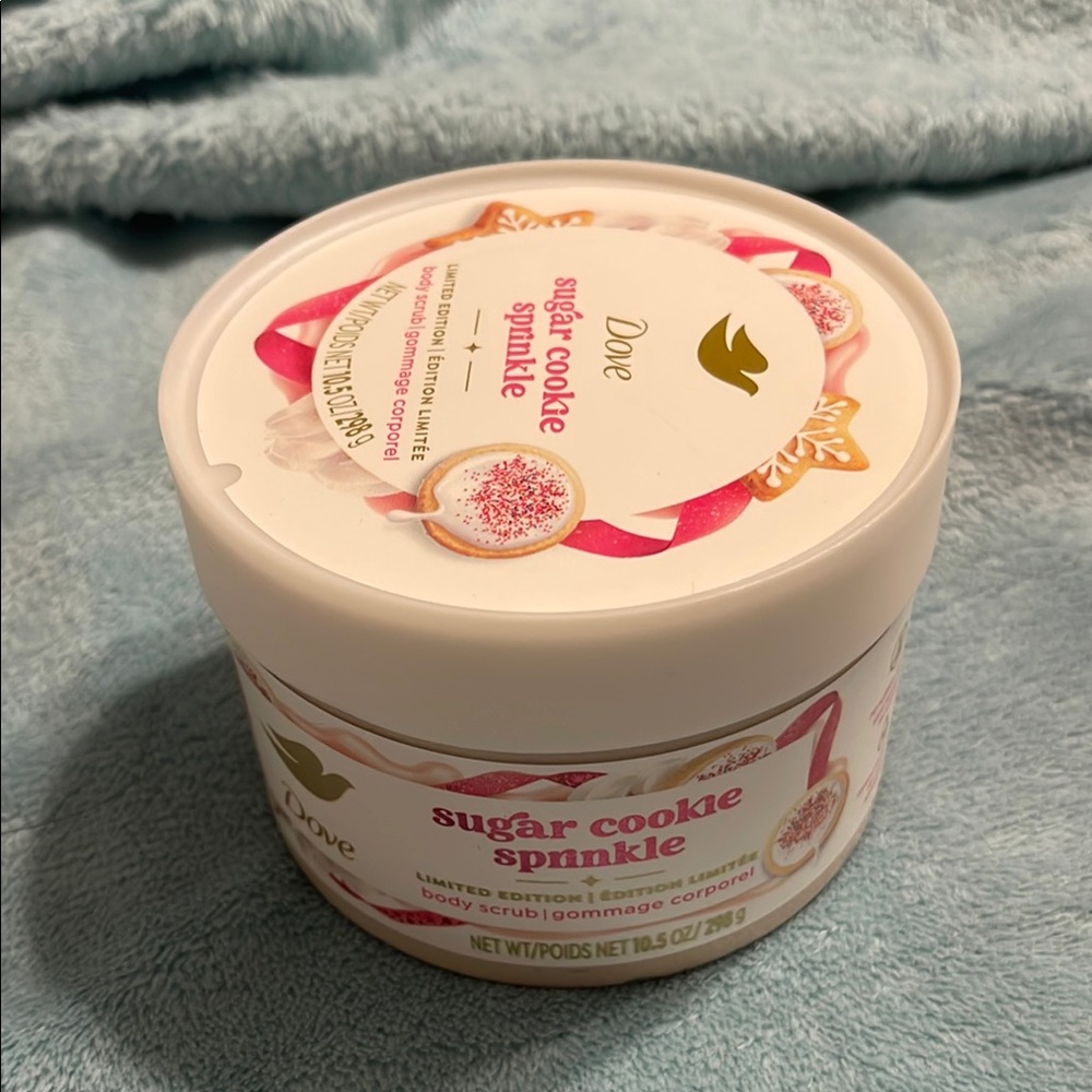 Dove Sugar Cookie Sprinkle Body Scrub - Pink